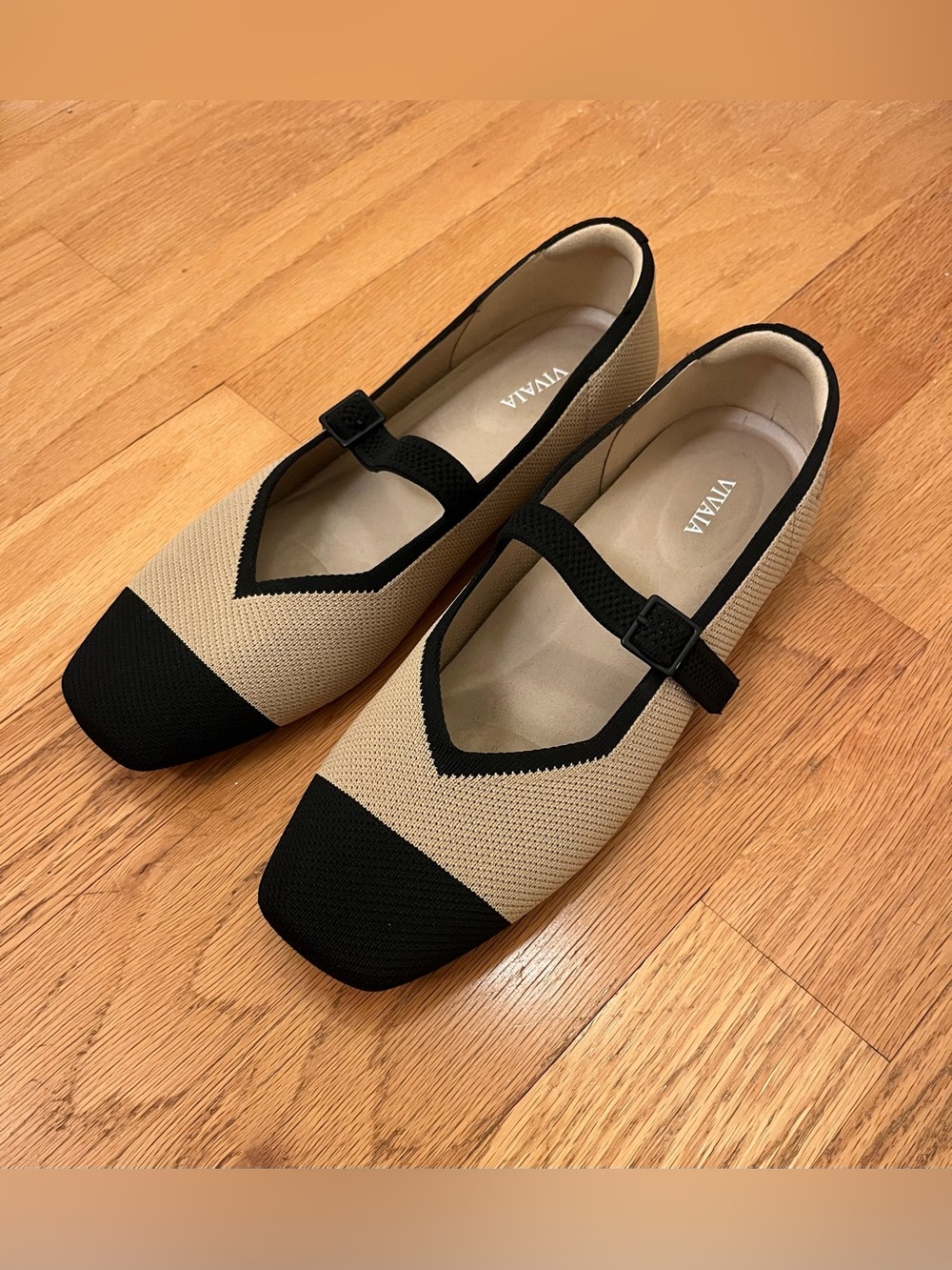Vivaia Square Toe Margot Mary Jane Flats Two Tone Black and Tan Size 10